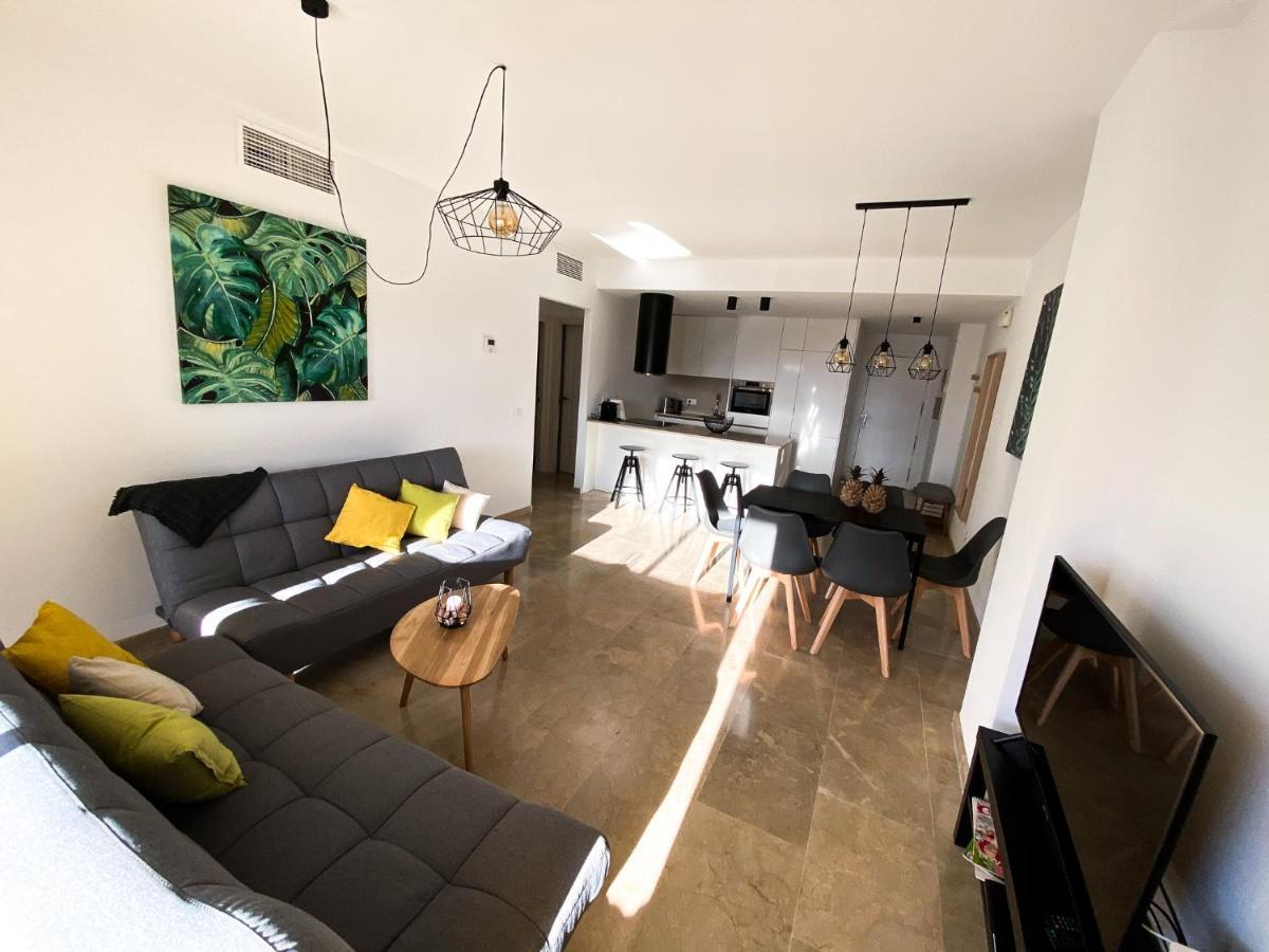 Castillo de Sabinillas Beautiful New Apartment With Sea View מראה חיצוני תמונה