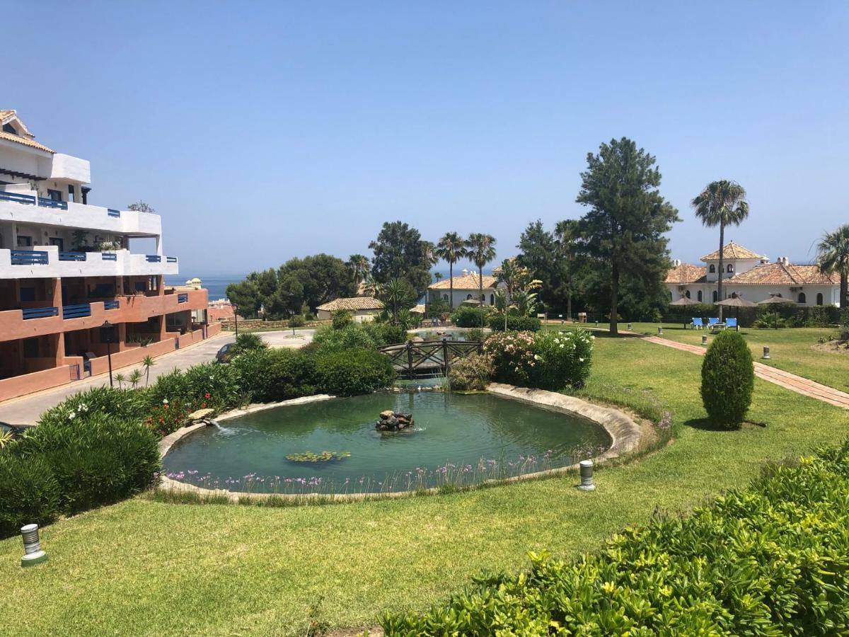 Castillo de Sabinillas Beautiful New Apartment With Sea View מראה חיצוני תמונה